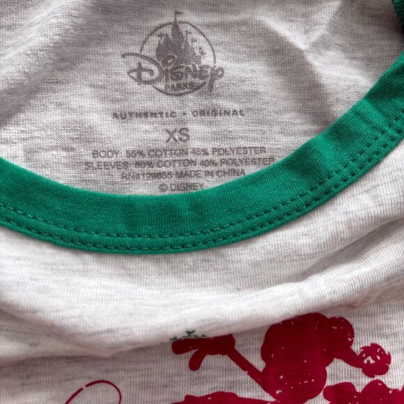 Disney Parks Christmas / Holiday Shirt with 3/4 Sleeves Size X-Small NWT - Picture 5 of 9